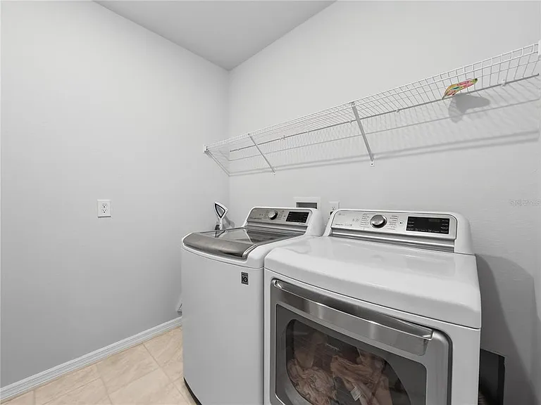 1067 Michelangelo Ln — Photo 26