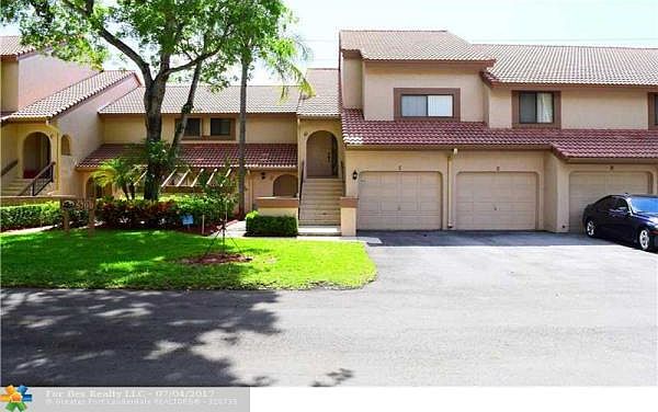 Home For Sale In Coach Houses