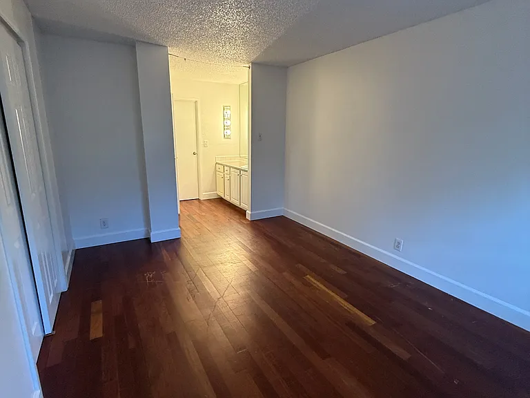 2835 S Monaco Pkwy #1-207 — Photo 12