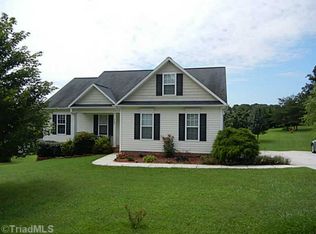 8625 Circle Dr, Rural Hall, NC 27045