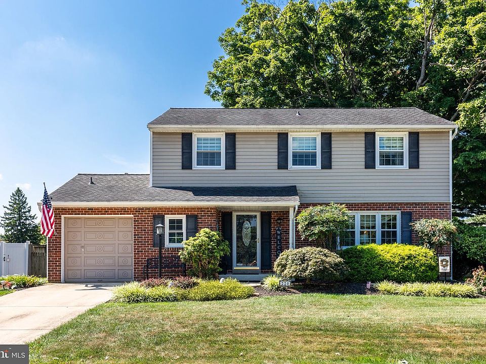 1st image of 220 Sacred Heart Ln