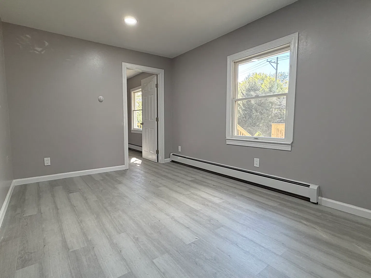 2 bed, 625 sqft, $2,500 — Photo 2