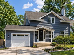 789 N Park Blvd, Glen Ellyn, IL 60137