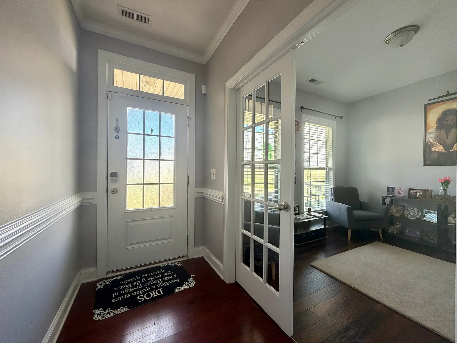 5 bed, 3150 sqft, $2,400 — Photo 3
