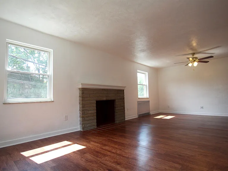 101 Marion Ave #1 — Photo 6