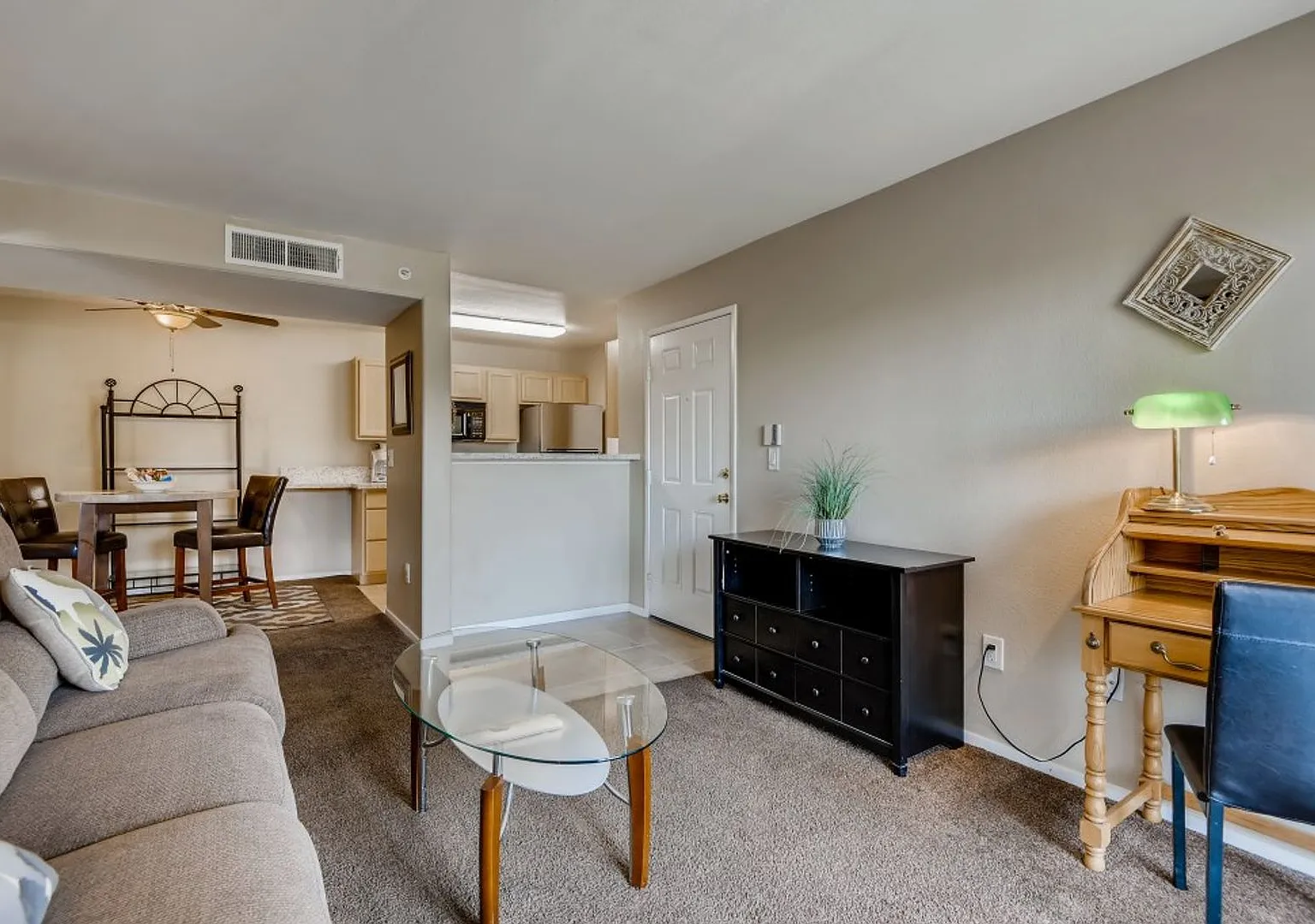 One Bedroom Fully Furnished — Photo 4