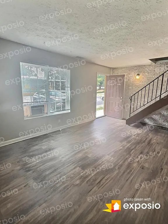3198 Washington Road East Point GA 30344 — Photo 4
