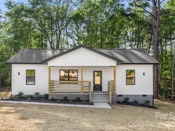 2277 Pacer Dr, Lancaster, SC 29720