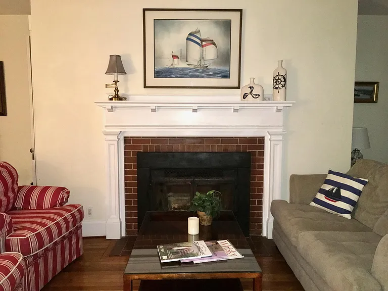 530 Elm St — Photo 10