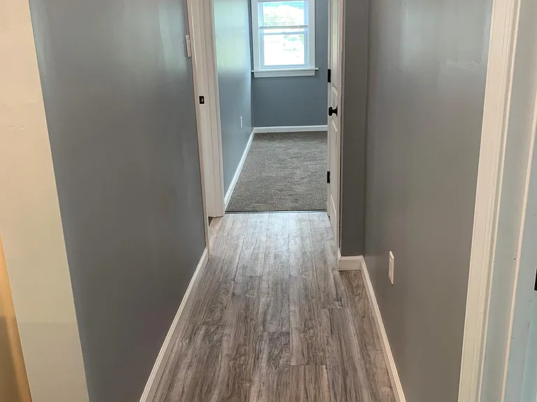 122 W 3rd St — Photo 5