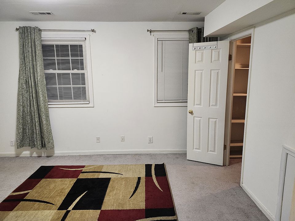 1st image of 810 Quince Orchard Blvd APT T1