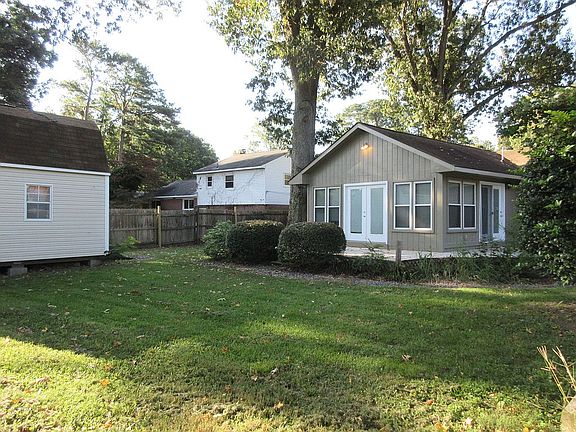 5th image of 15 Frederick Dr
