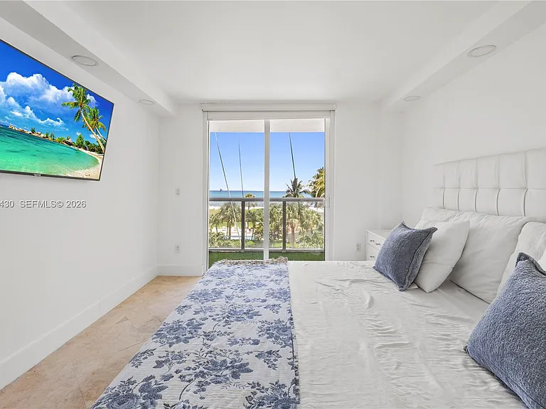 2457 Collins Ave #406 — Photo 3