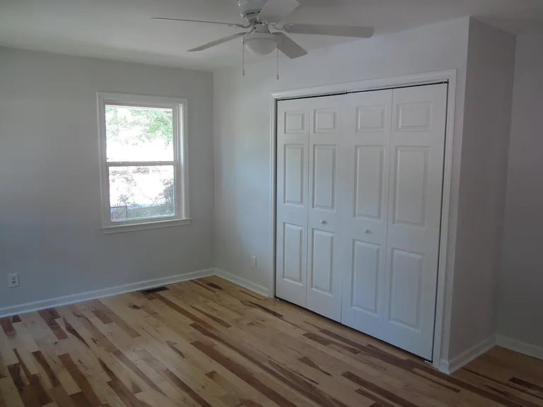 609 Bynum St — Photo 5