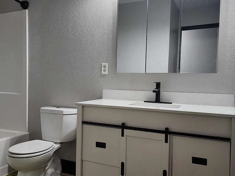 The Rock Apartments — Photo 16