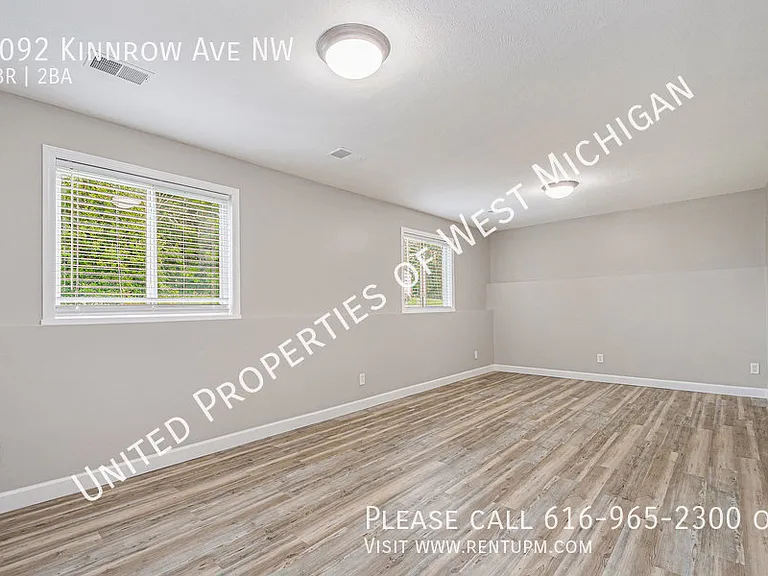 2092 Kinnrow Ave NW — Photo 5