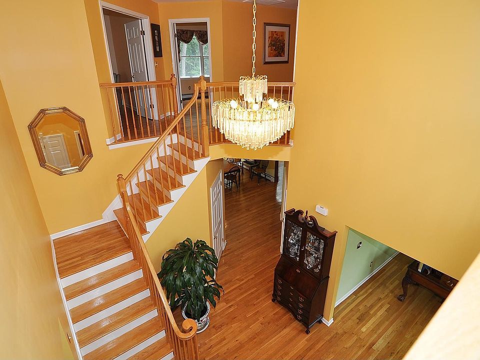 Foyer view 1