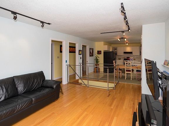 4th image of 601 Farallon Ave