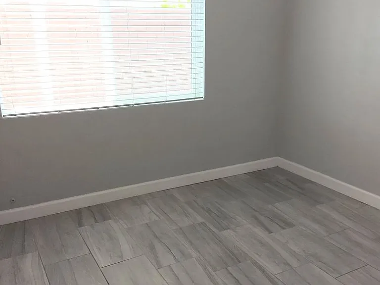 114 E Mariposa St #10 — Photo 8