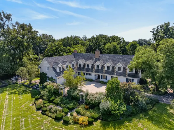 875 Sterling Rd, Palatine, IL 60067