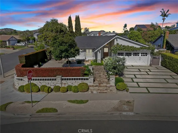 302 Dover Ave, Brea, CA 92821