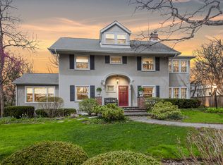 365 Birch St, Winnetka, IL 60093