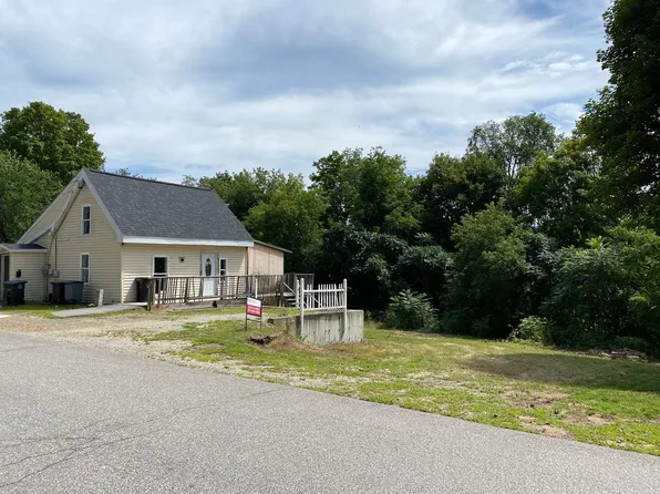91 munroe Street, Franklin, NH 03235