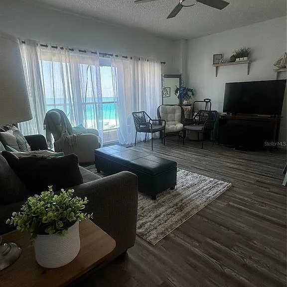 880 Mandalay Ave #309 — Photo 16
