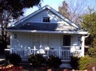 390 Summit Rd, Fenton, MO 63026