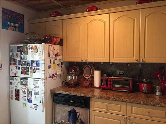 3rd image of 6090 NW 64th Ave APT 211