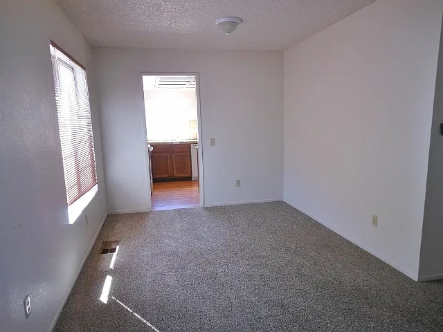 3 bed, 3.0 bath, 1868 sqft, $2,425 — Photo 3