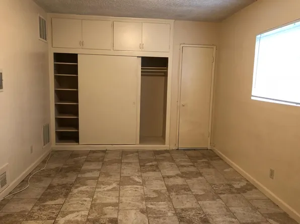 1090 N Summit Ave, Pasadena, CA