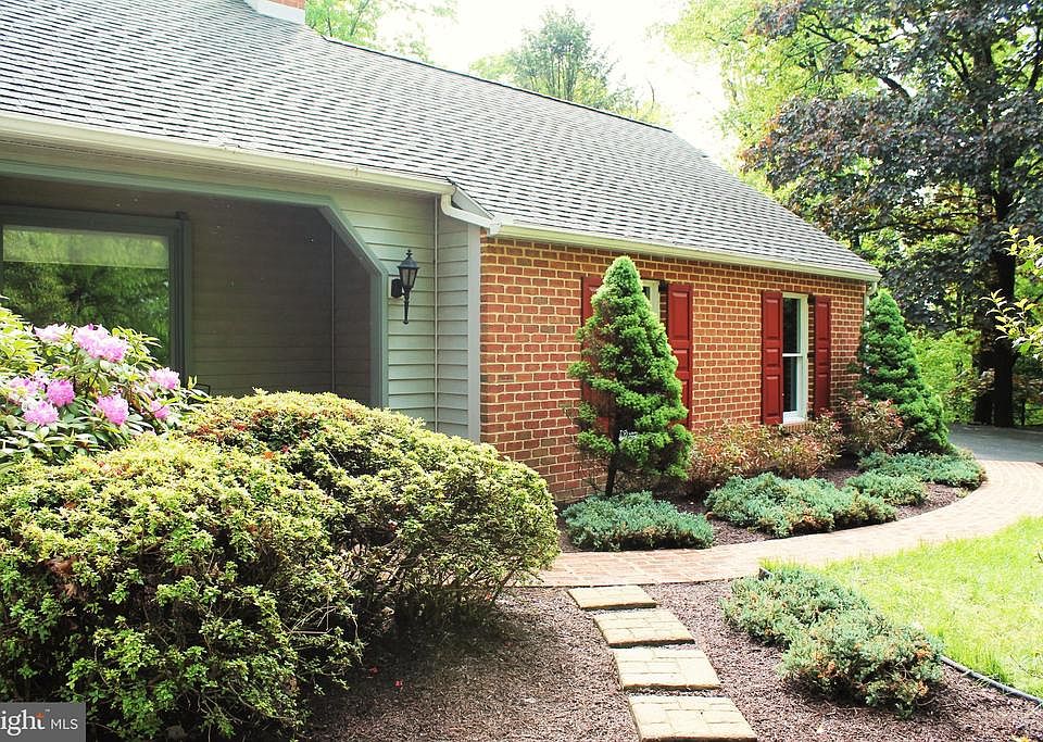 2nd image of 2329 Marion View Dr