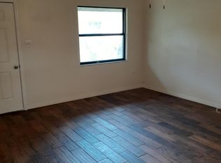 816 N Sinclair Ave, Tavares, FL 32778