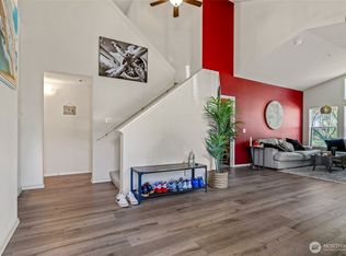 23301 60th Place S #7-6, Kent, WA