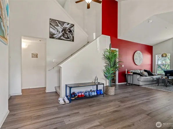 23301 60th Place S #7-6, Kent, WA 98032