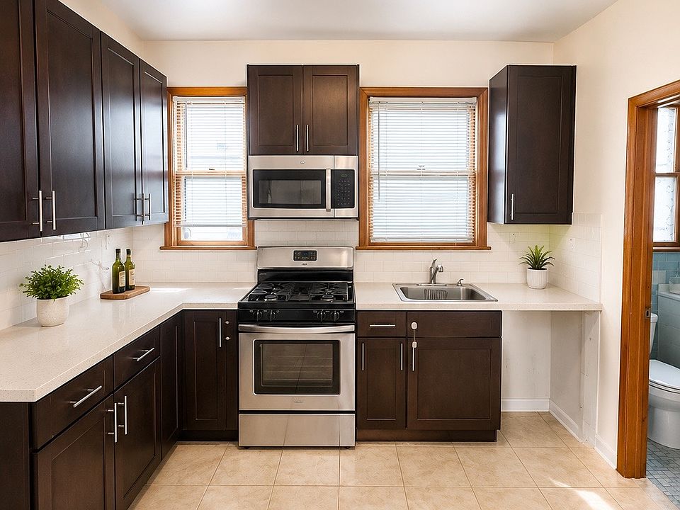 1st image of 474 Palisade Ave #1