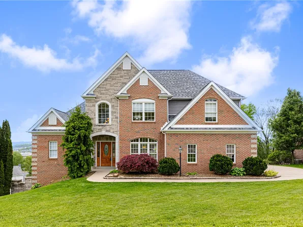 2301 Shamrock Ln, Canonsburg, PA 15317