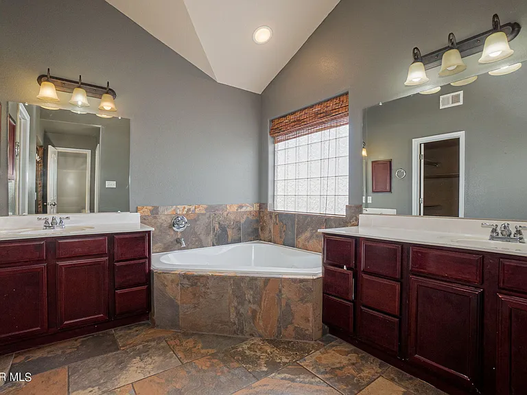 13292 Emerald Isle St — Photo 13