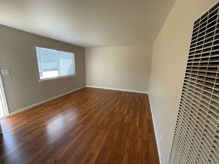 2-Lupine Way — Photo 5