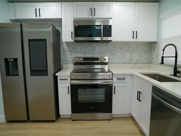 9601 Sunrise Lakes Boulevard #311, Sunrise, FL 33322