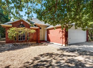 816 Wood Trl, Azle, TX 76020