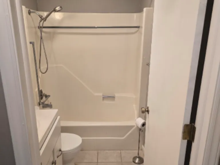 115 Willow Ct — Photo 10