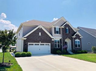 36093 W Shore Pkwy, North Ridgeville, OH 44039