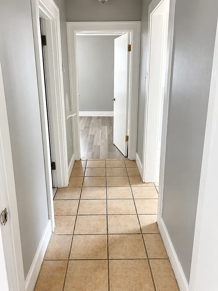 2 bed, 1.0 bath, 601 sqft, $1,095 — Photo 3