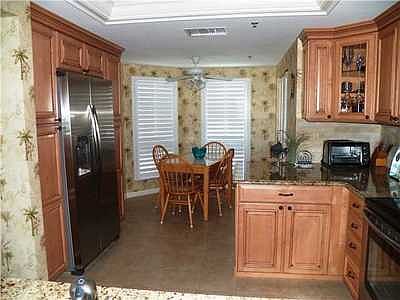 4th image of 185 NE Edgewater Dr APT 5102