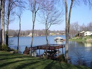 4th image of 774 Lakemount Dr