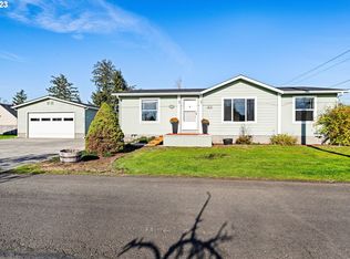 875 NW Warrenton Dr, Warrenton, OR 97146