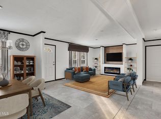 51 W Mountain Rd, Corinth, NY 12822