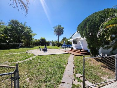 128 SW 5th St, Hallandale Beach, FL, 33009